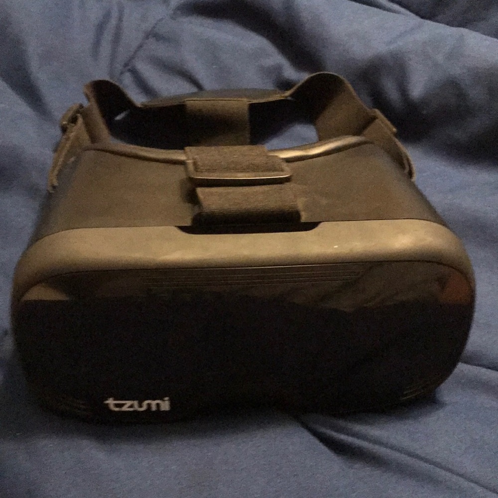This is a virtual reality glasses